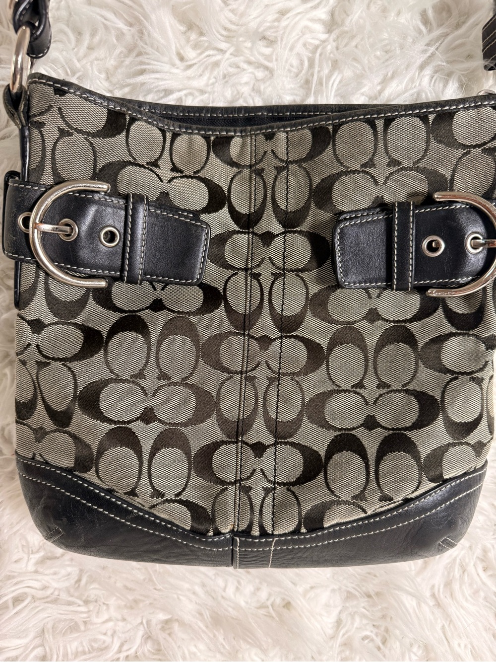 Coach Signature Canvas Shoulder Bag in Khaki/Black-Fair/ no hang tag/ zipper/